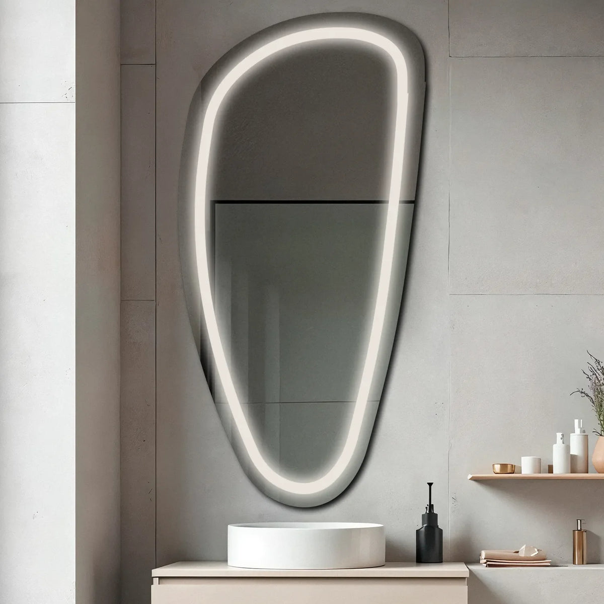 Specchio LED Asimmetrico Verticale | Controllo tramite interruttore a muro | Luce bianca neutra - Reyze Serie Salono Modello 1