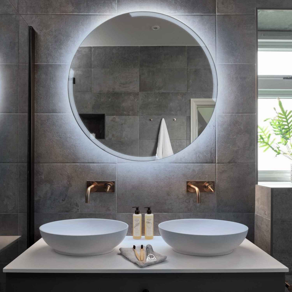 Specchio LED Rotondo | Controllo tramite interruttore a muro | Luce bianca fredda - Reyze Serie Edge Modello 2