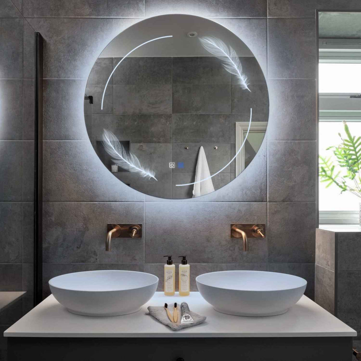 Specchio LED Rotondo | Pulsanti touch | Funzione anti-appannamento | Luce bianca fredda - Reyze Serie Good Vibes Modello 2