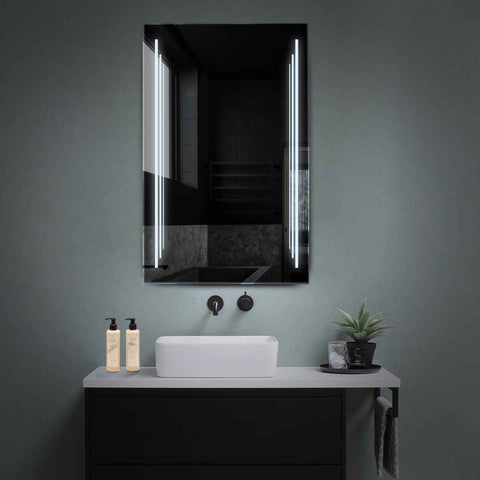 Specchio LED Verticale | Controllo tramite interruttore a muro | Luce bianca fredda - Reyze Serie Salono Modello 8