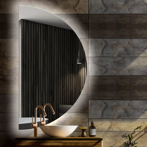 Specchio LED Mezza Luna | Controllo tramite interruttore a muro | Luce bianca fredda - Reyze Serie Ambient Modello 1 - Lato Sinistro